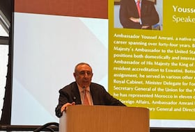 Youssef Amrani, ambassadeur du Maroc aux Etats-Unis, samedi 18 avril 2026 à l'université Harvard.