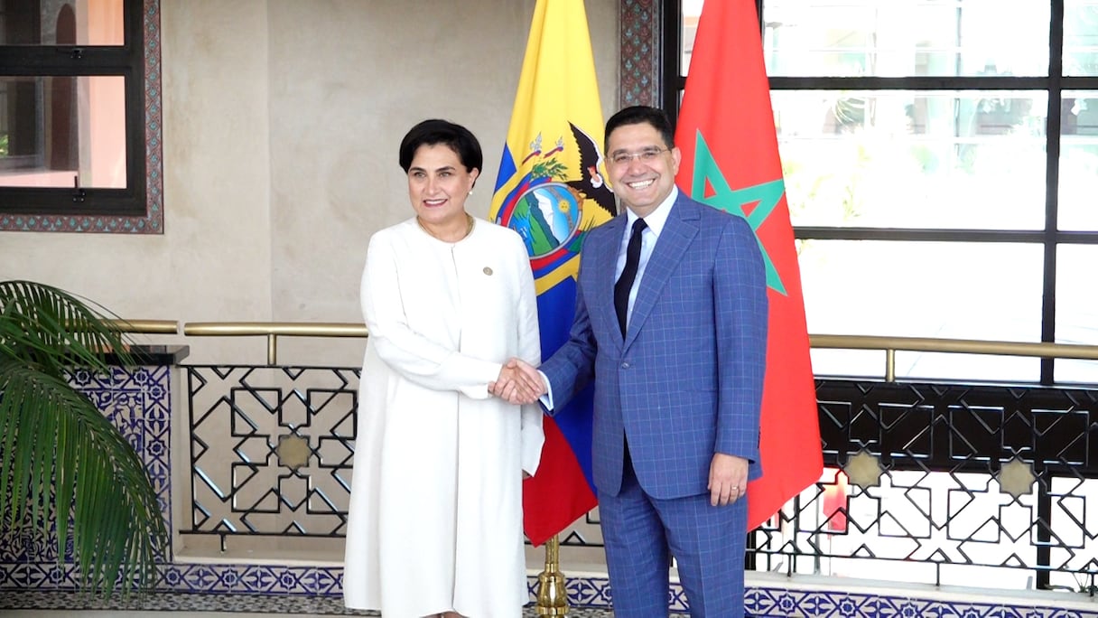 Nasser Bourita et la ministre des Relations extérieures et de la Mobilité humaine de la République de l’Équateur, Gabriela Sommerfeld.