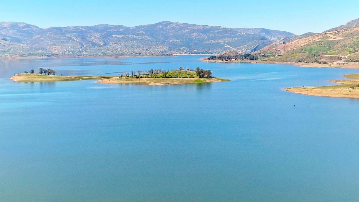 مياه سد بين الويدان تغمر مناطق ضربها الجفاف منذ عشر سنوات تقريبا